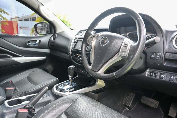 2017 Nissan Navara ST-X