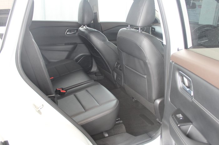 2022 Nissan X-TRAIL ST-L