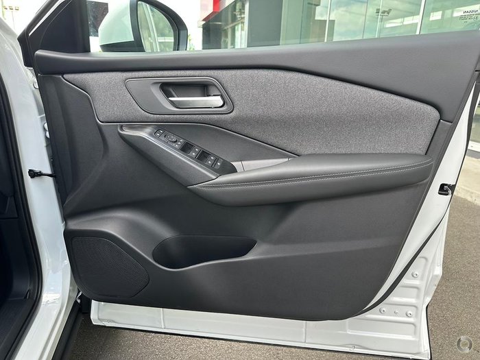 2025 Nissan QASHQAI ST-L