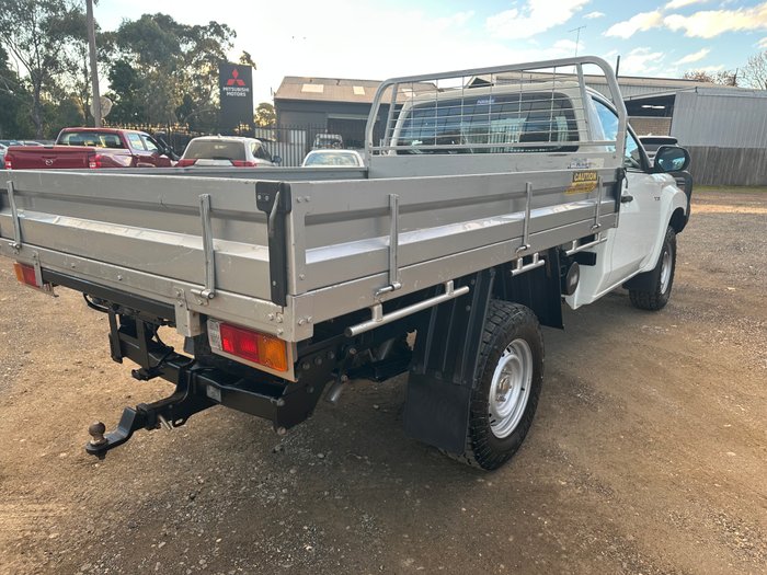2021 Mitsubishi Triton GLX
