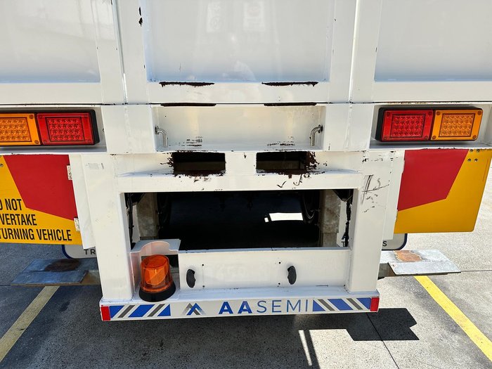 2018 Maxitrans St2 Tadem Axle Semi Moffet 