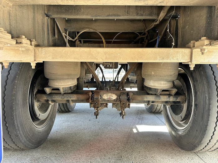 2018 Maxitrans St2 Tadem Axle Semi Moffet 