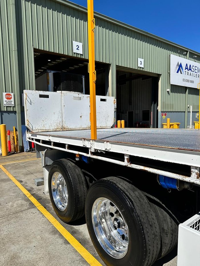 2018 Maxitrans St2 Tadem Axle Semi Moffet 