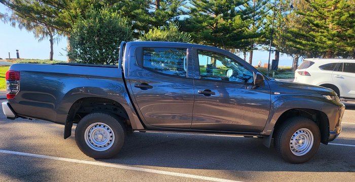 2019 Mitsubishi Triton GLX