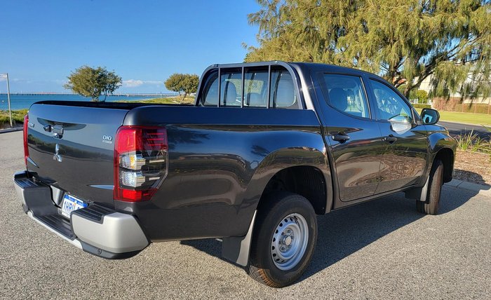 2019 Mitsubishi Triton GLX