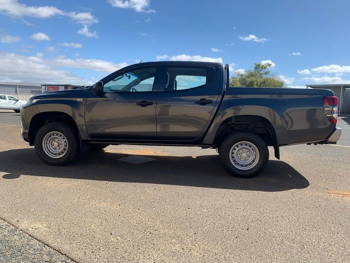 2019 Mitsubishi Triton GLX