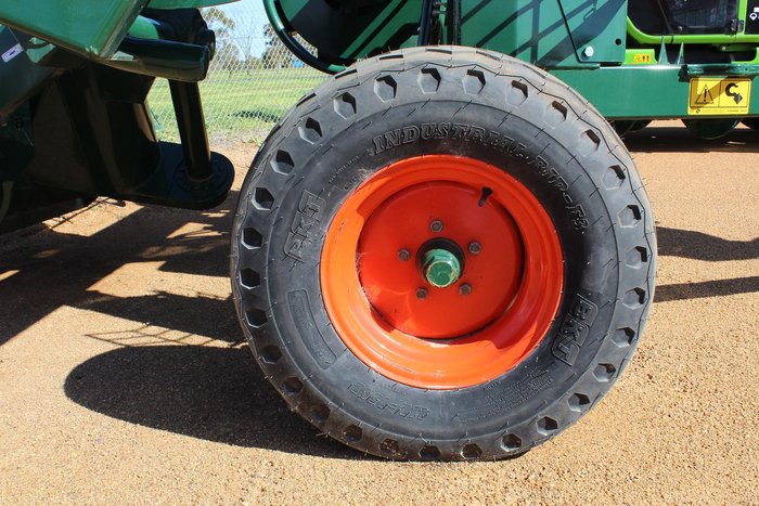 0 RICHIGER E6910 GRAIN BAG UNLOADER Green