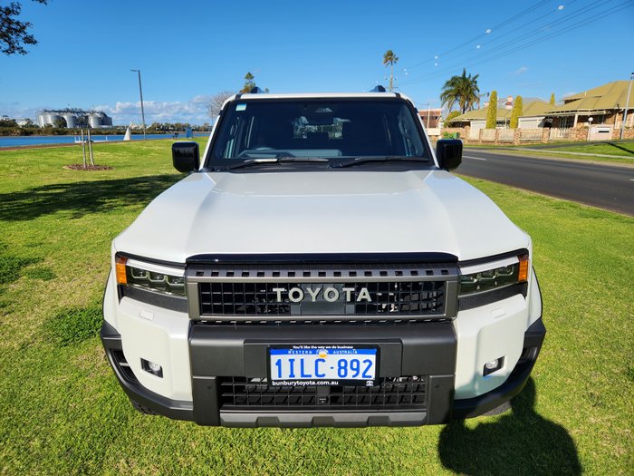 2025 Toyota Landcruiser Prado Altitude