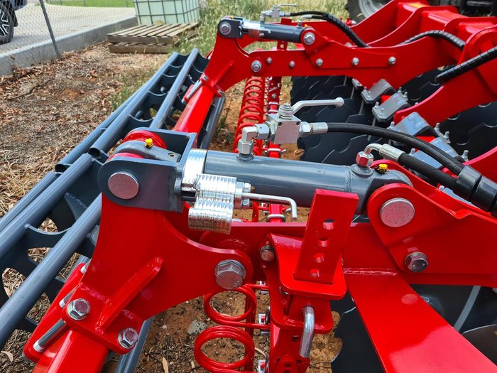 2022 Unia Ares Xl 4 Red