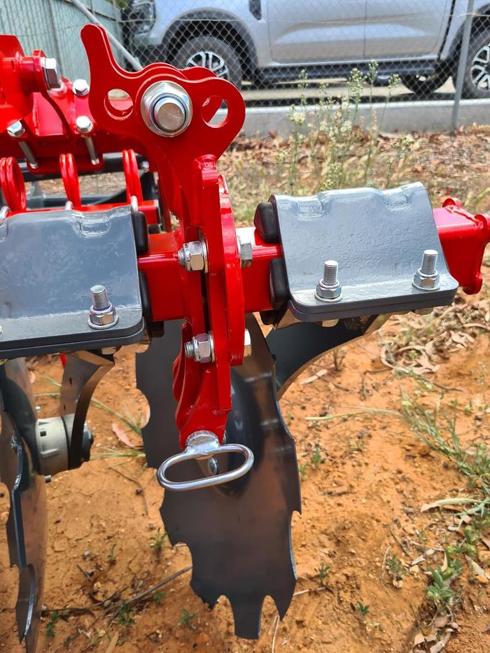 2022 Unia Ares Xl 4 Red