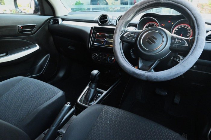 2017 Suzuki Swift GL Navigator