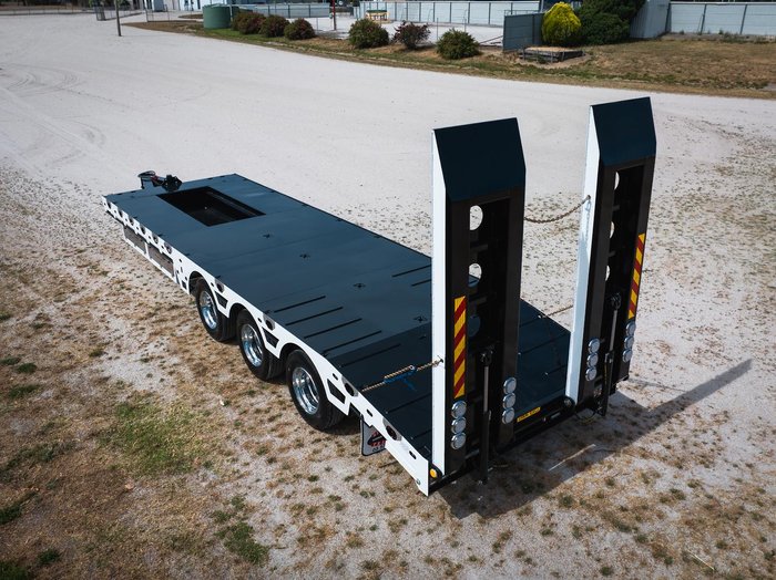 2025 Beavertail Tri Axle Seamless Tag Trailer