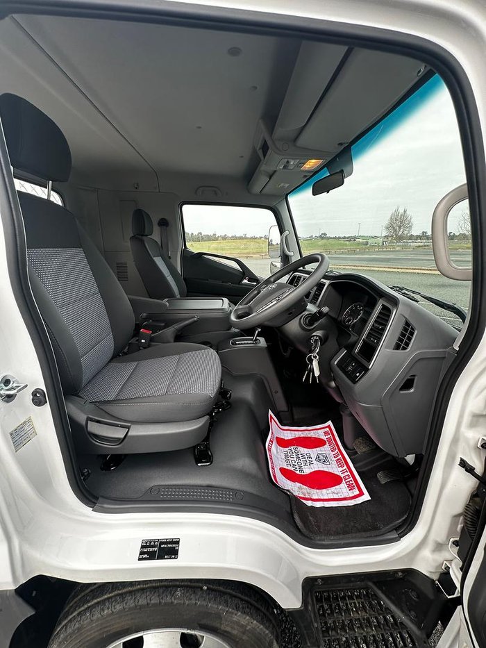 2023 Hyundai Mighty EX4/6 WHITE