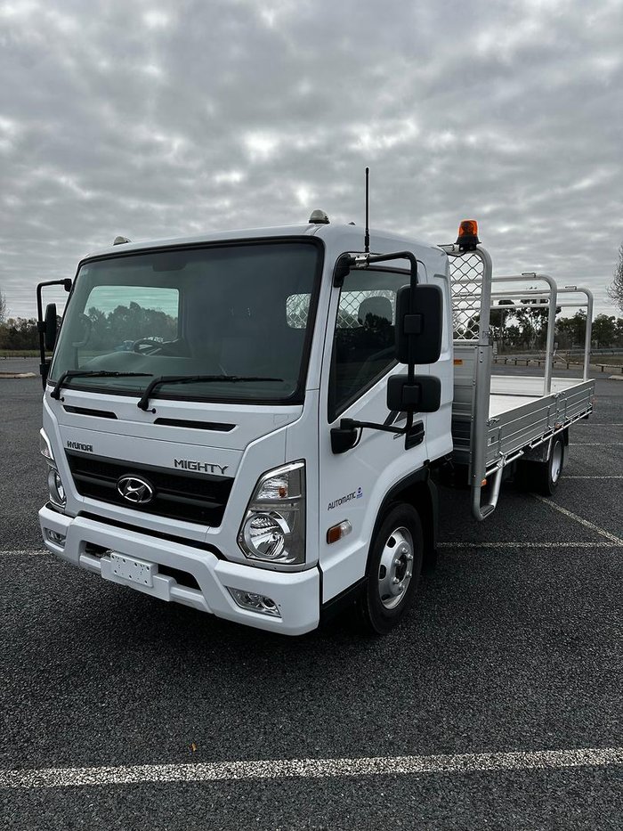 2023 Hyundai Mighty EX4/6 WHITE