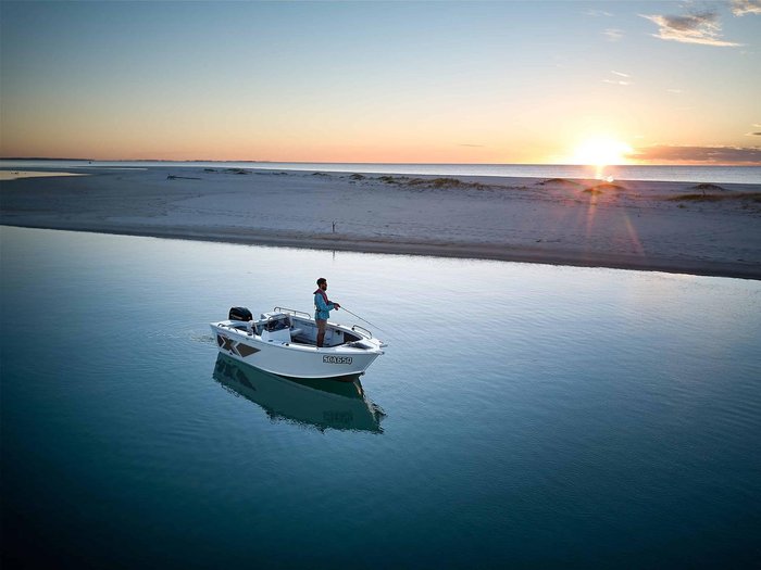 2023 QUINTREX 440 Renegade SC