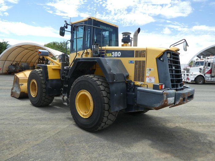 2011 Komatsu Wa380-6