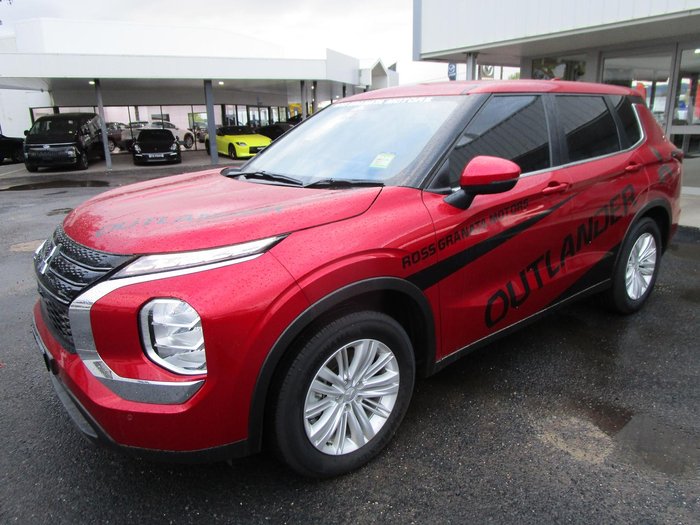 2022 Mitsubishi Outlander ES
