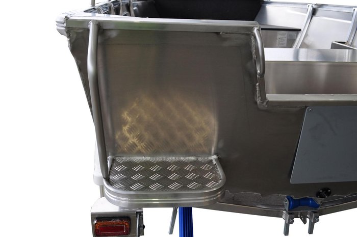 2026 QUINTREX 420 Busta