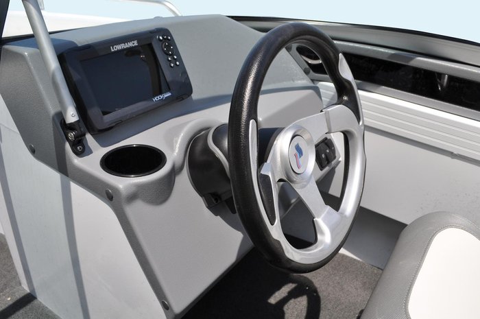 2026 QUINTREX 481 Cruiseabout