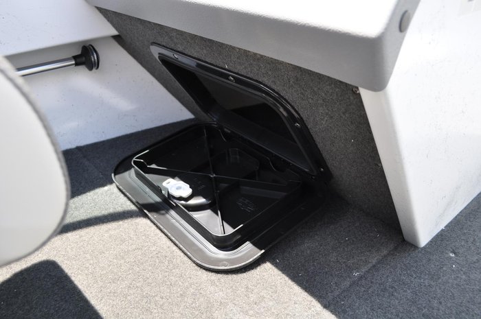 2026 QUINTREX 481 Cruiseabout