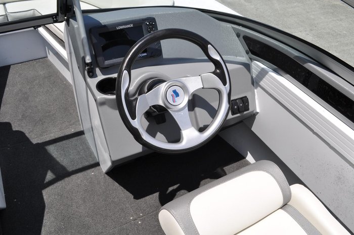 2026 QUINTREX 481 Cruiseabout