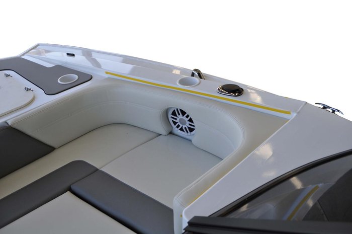 2026 QUINTREX 530 Freestyler