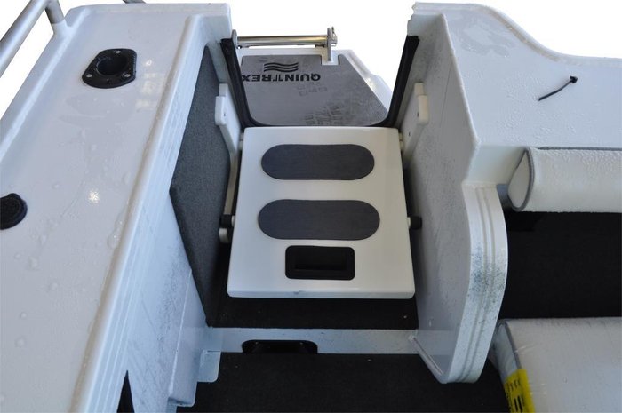 2026 QUINTREX 590 Ocean Spirit