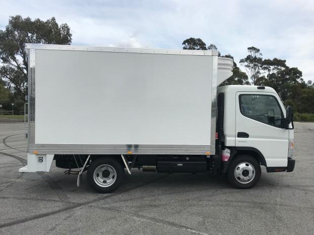 2024 Fuso Canter 515 White