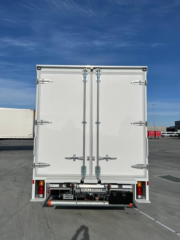 2024 Fuso Canter 515 White
