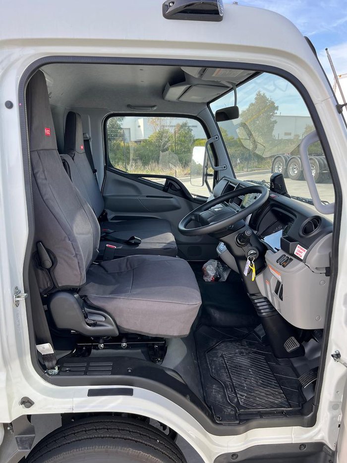 2024 Fuso Canter 515 White