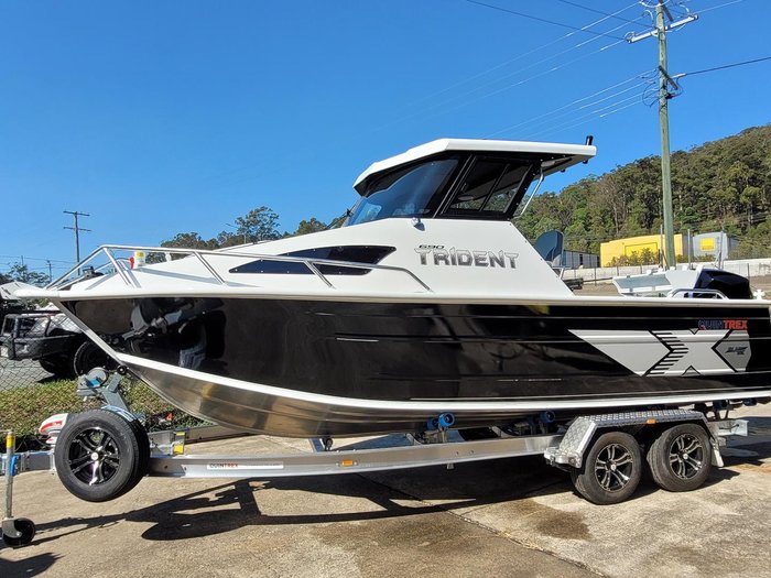 2024 QUINTREX 690 Trident HT