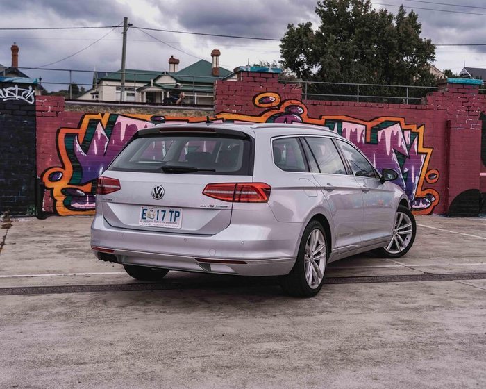 2016 VOLKSWAGEN PASSAT 140 TDI HIGHLINE