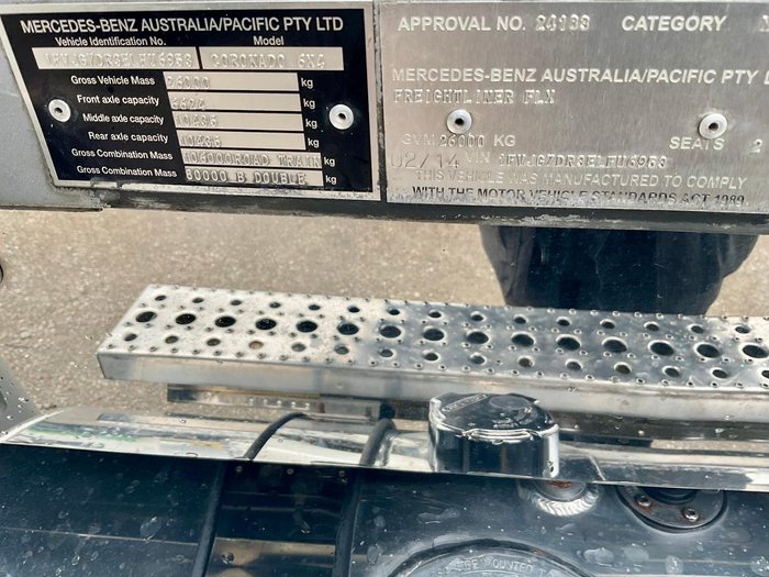 2014 Freightliner Coronado 106 Big Cab $105000 Inc Gst As Traded FREIGHTLINER CORONADO SILVER