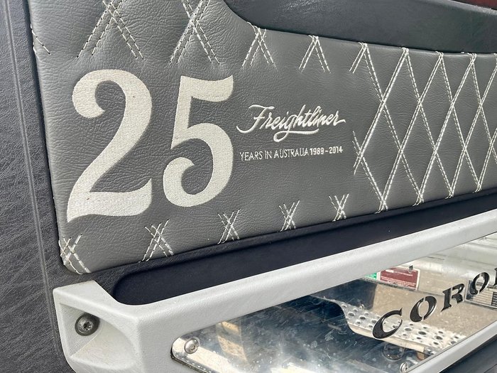 2014 Freightliner Coronado 106 Big Cab $105000 Inc Gst As Traded FREIGHTLINER CORONADO SILVER