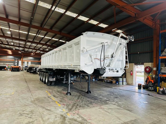 2025 Stonestar Quad Axle Side Tipper