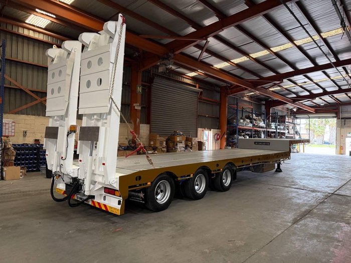 Stonestar Tri Axle Widener