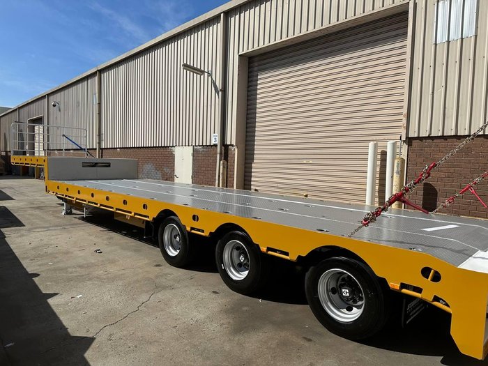  Stonestar Tri Axle Widener 