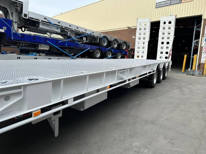 2025 Stonestar Drop Deck 45Ft Low Loader 2.5Mw-3.2Mw 