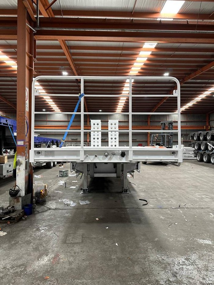 2025 Stonestar Drop Deck 45Ft Low Loader 2.5Mw-3.2Mw Red