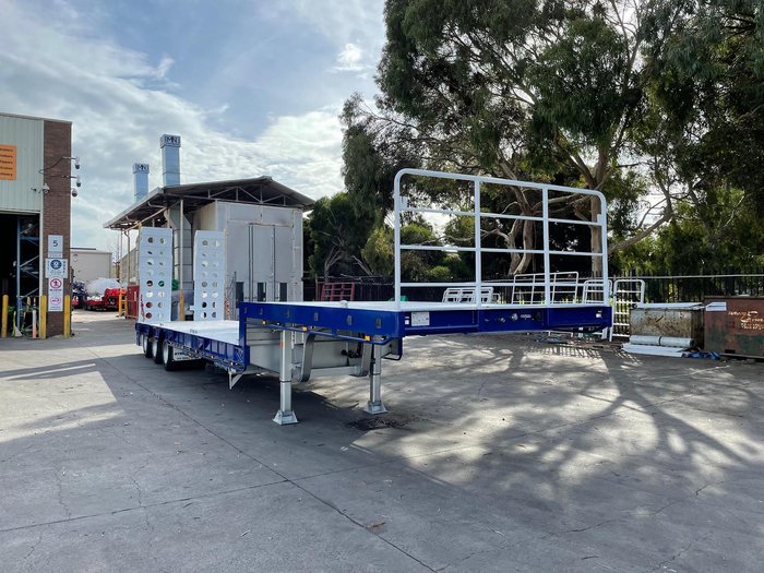 2025 Stonestar Drop Deck 45Ft Low Loader 2.5Mw-3.2Mw Red