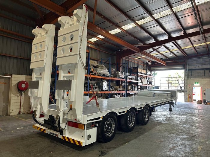 Stonestar 19.5 Axle Drop Deck