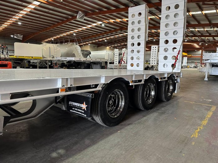 Stonestar 19.5 Axle Drop Deck