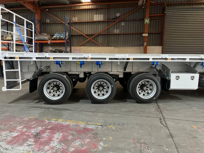 2025 Stonestar Extendable Flat Top White