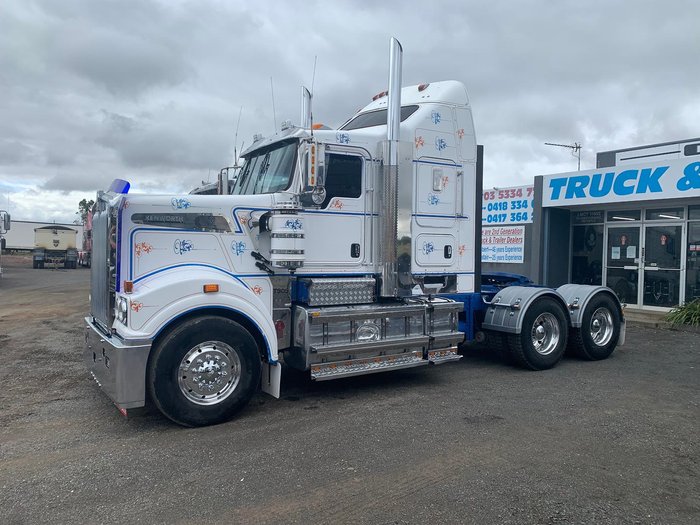 2017 KENWORTH T909 600Hp Full Kw History Best Avait $340000+Gst T909 RECESSED SLEEPER
