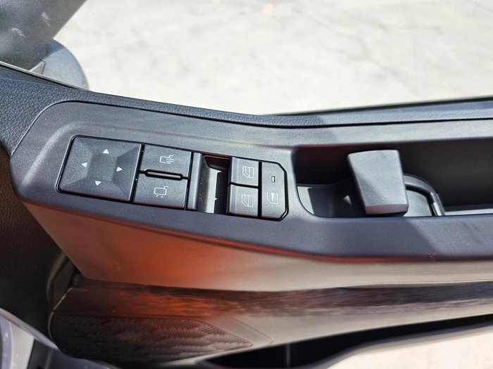 2025 Iveco S-Way AT230