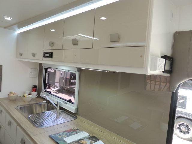 2023 Essential Caravans Cruiser D4 19'8