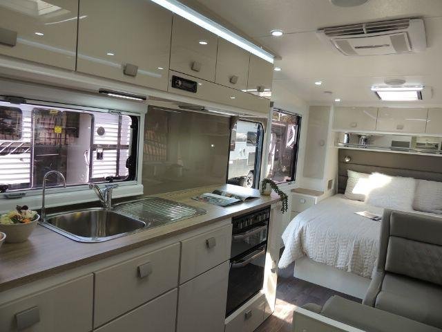 2023 Essential Caravans Cruiser D4 19'8