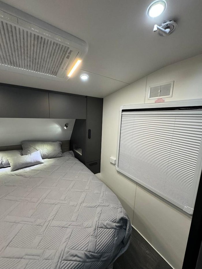 2025 Legend Caravans Trackline 21'6