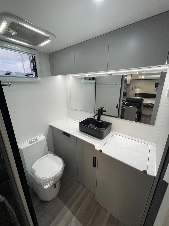 2025 Legend Caravans Trackline 19'6