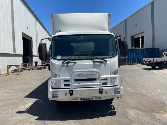 2014 Isuzu Frr 500 Long F SERIES WHITE